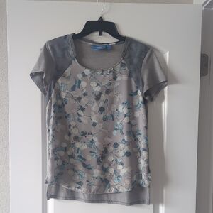 Vera Wang Gray Floral Short-Sleeve Tee with Teal Accents Small